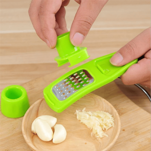 Garlic Press Grater Slicer Plastic Grinding Tool for Kitchen Accessories (Random Color) – image 2