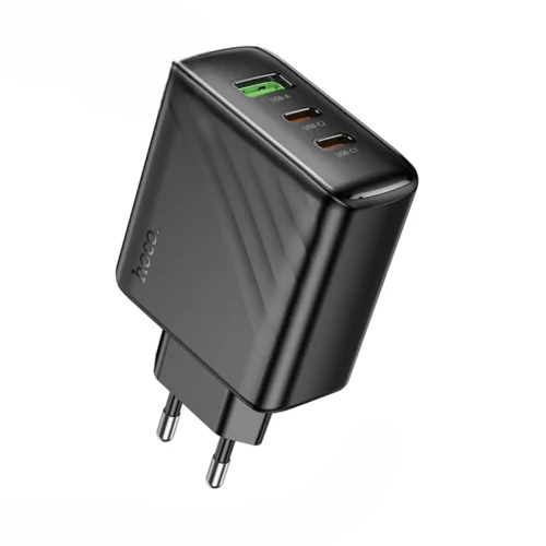 hoco CS26A charger front with two Type-C and one USB-A port